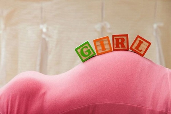 Mang thai bé gái và 15 dấu hiệu nhận biết dễ dàng qua dáng bụng