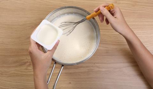 Cách làm sữa chua từ sữa bột dành cho cả trẻ em và người già