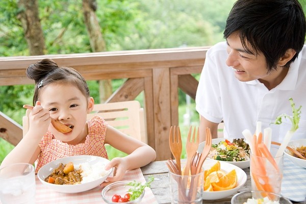 Những chú ý về dinh dưỡng cho trẻ từ 12 tháng tuổi trở đi - Các loại vitamin