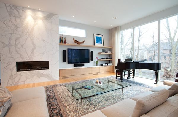How to combine TV and wall shelves in living room decoration - Photo 7